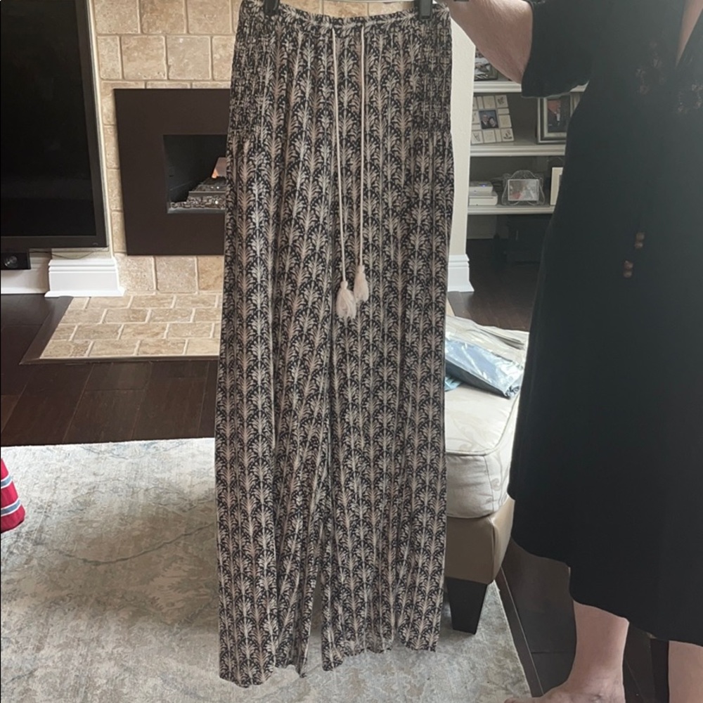 Pattern flowy pants